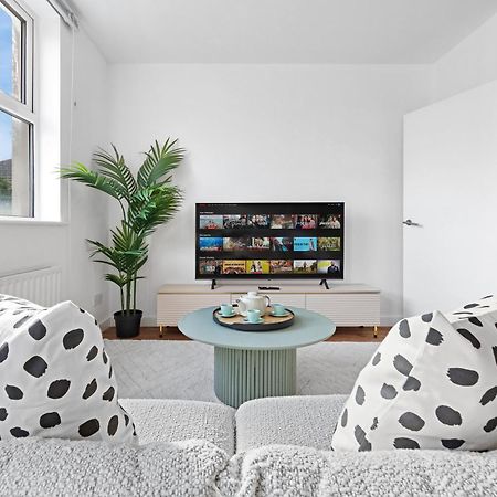 Modern 2Br Near Tower Bridge Apartment ลอนดอน ภายนอก รูปภาพ